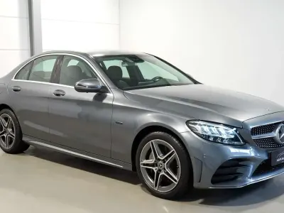 Gebraucht Mercedes C300e AMG line 194 PS (142 kW) 2020 Grau Limousine