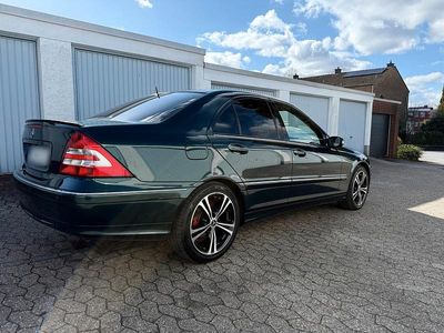 Gebraucht Mercedes C220 150 PS (110 kW) 2006 Grün Limousine