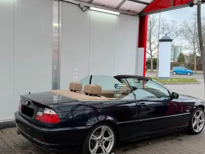 Gebraucht BMW 320 Cabriolet 170 PS (125 kW) 2002 Blau Cabrio