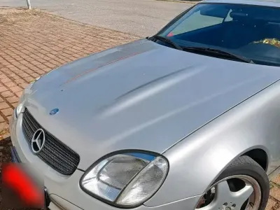 Second-hand Mercedes SLK200 163 CP (119 kW) 2000 Argintiu Cabrio