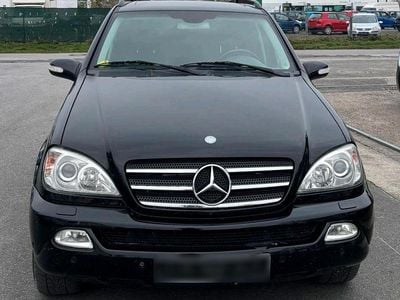 Usata Mercedes ML400 250 CV (183 kW) 2002 Nero SUV