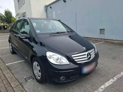 Używany Mercedes B170 116 KM (85 kW) 2006 Czarny Minivan