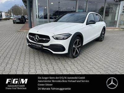 Weiß Gebraucht 2024 Mercedes C200 Avantgarde Limousine | 49.870 €