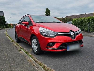 Rot Gebraucht 2020 Renault Clio V LIMITED Kleinwagen | 6.500 €