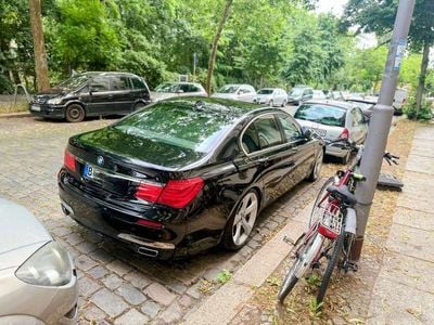 BMW 730