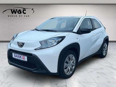 Gebraucht Toyota Aygo Play 72 PS (52 kW) 2023 Super white 2 Kleinwagen