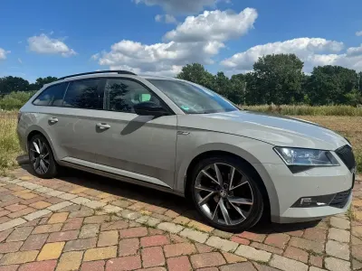 Gebraucht Skoda Superb SportLine 150 PS (110 kW) 2018 Grau Kombi
