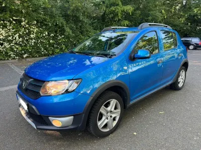Gebraucht Dacia Sandero Prestige 90 PS (66 kW) 2015 Blau Limousine