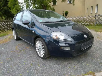 Usata Fiat Punto 80 CV (58 kW) 2012 Blu Utilitaria