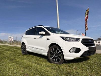 Begagnad Ford Kuga ST 175 HK (128 kW) 2019 Vit SUV