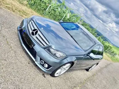 Gebraucht Mercedes C350 AMG 306 PS (225 kW) 2011 Blau Limousine