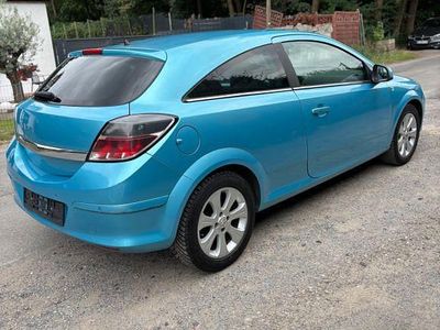 Opel Astra GTC