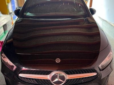 Gebraucht Mercedes A180 136 PS (100 kW) 2020 Schwarz Limousine