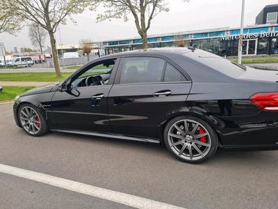 Mercedes E63 AMG