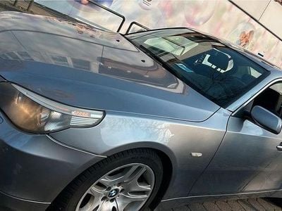 BMW 523