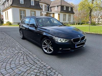 Gebraucht BMW 325 Sport Line 218 PS (160 kW) 2013 Schwarz Kombi