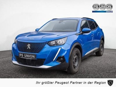 Gebraucht Peugeot e-2008 Allure 100 kW (136 PS) 2022 Blau SUV