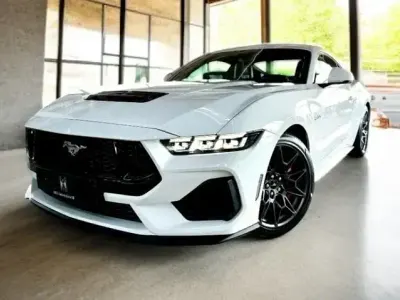 Ny Ford Mustang GT Fastback 446 HK (328 kW) 2025 Hvid Coupe