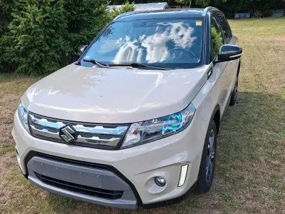 Gebraucht Suzuki Vitara 120 PS (88 kW) 2015 Beige SUV