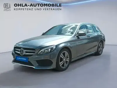 Gebraucht Mercedes C200 AMG line 184 PS (135 kW) 2018 Selenitgrau  metalliclack Kombi