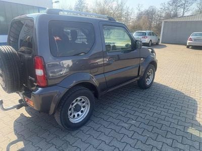 Gebraucht Suzuki Jimny Comfort+ 84 PS (61 kW) 2018 Grau SUV
