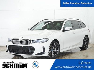 Gebraucht BMW 330e M Sport 292 PS (214 kW) 2023 Alpinweiß uni Kombi