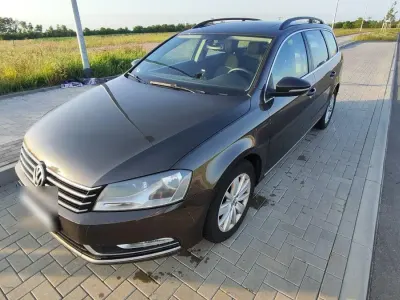 Gebraucht VW Passat Comfortline 177 PS (130 kW) 2013 Braun Kombi
