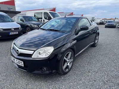 Schwarz Gebraucht 2007 Opel Tigra Edition Cabrio | 2.890 € (Etwas zu teuer)