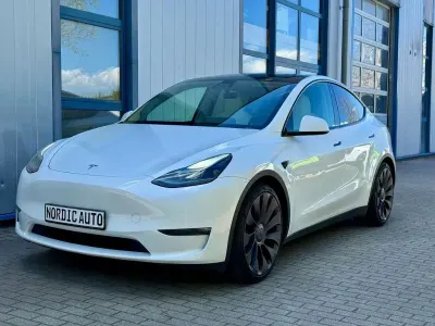 Second-hand Tesla Model Y Performance 392 kW (533 CP) 2023 Alb SUV