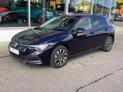 Usata VW Golf VIII Active 2021 Andere Berlina
