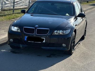 Gebraucht BMW 320 150 PS (110 kW) 2007 Schwarz Limousine