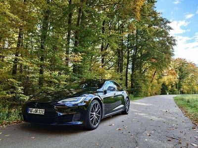 Second-hand Tesla Model S Plaid 386 kW (525 CP) 2016 Negru Hatchback