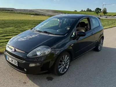 Gebraucht Fiat Punto Evo 105 PS (77 kW) 2010 Schwarz Kleinwagen