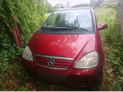 Gebraucht Mercedes A160 102 PS (75 kW) 1999 Rot Kleinwagen