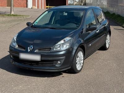Gebraucht Renault Clio III Dynamique 111 PS (81 kW) 2005 Grau Limousine