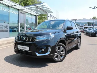 Gebraucht Suzuki Vitara Comfort 102 PS (75 kW) 2023 Schwarz SUV