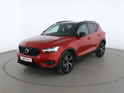Używany Volvo XC40 R-Design 190 KM (139 kW) 2018 Pomarańczowy SUV