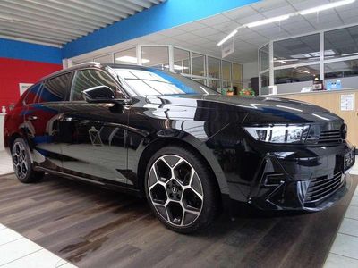 Gebraucht Opel Astra Ultimate 131 PS (96 kW) 2023 Lackierung schwarz perla nera/ Kombi