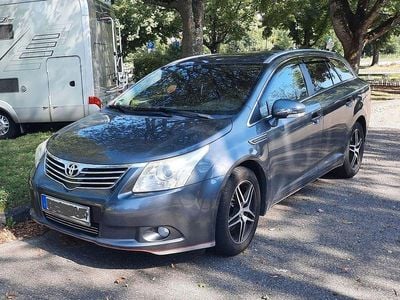 Gebraucht Toyota Avensis Executive 150 PS (110 kW) 2009 Braun Kombi
