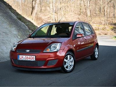 Gebraucht Ford Fiesta 68 PS (50 kW) 2008 Rot Kleinwagen
