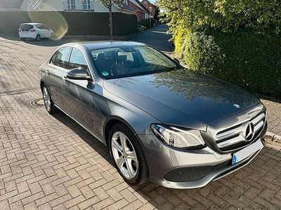 Gebraucht Mercedes E200 Avantgarde 184 PS (135 kW) 2016 Grau Limousine