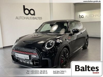 Gebraucht Mini John Cooper Works 231 PS (169 kW) 2024 Enigmatic black met. Kleinwagen