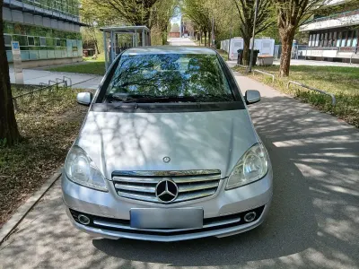 Second-hand Mercedes A180 Elegance 116 CP (85 kW) 2010 Argintiu Monovolum