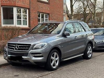 Gebraucht Mercedes ML350 306 PS (225 kW) 2012 Silber SUV