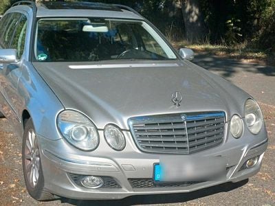 Mercedes E220