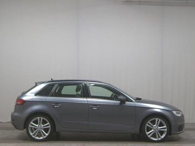 Grau Gebraucht 2020 Audi A3 Sport Limousine | 18.480 € (Guter Preis)