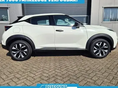 Neu Nissan Juke Acenta 114 PS (83 kW) 2026 Pearl white SUV