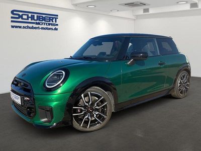 Gebraucht Mini John Cooper Works 204 PS (150 kW) 2024 British racing green iv metallic Kleinwagen