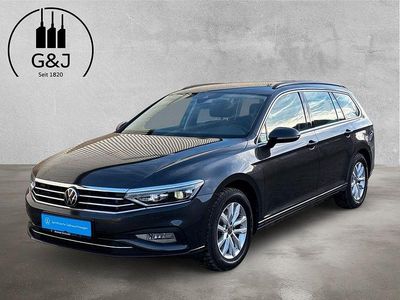 Grau Gebraucht 2023 VW Passat Business Kombi | 27.550 € (Fairer Preis)