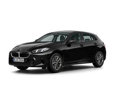 Schwarz uni Neu 2025 BMW 120 Kleinwagen | 30.689 € (Superpreis)